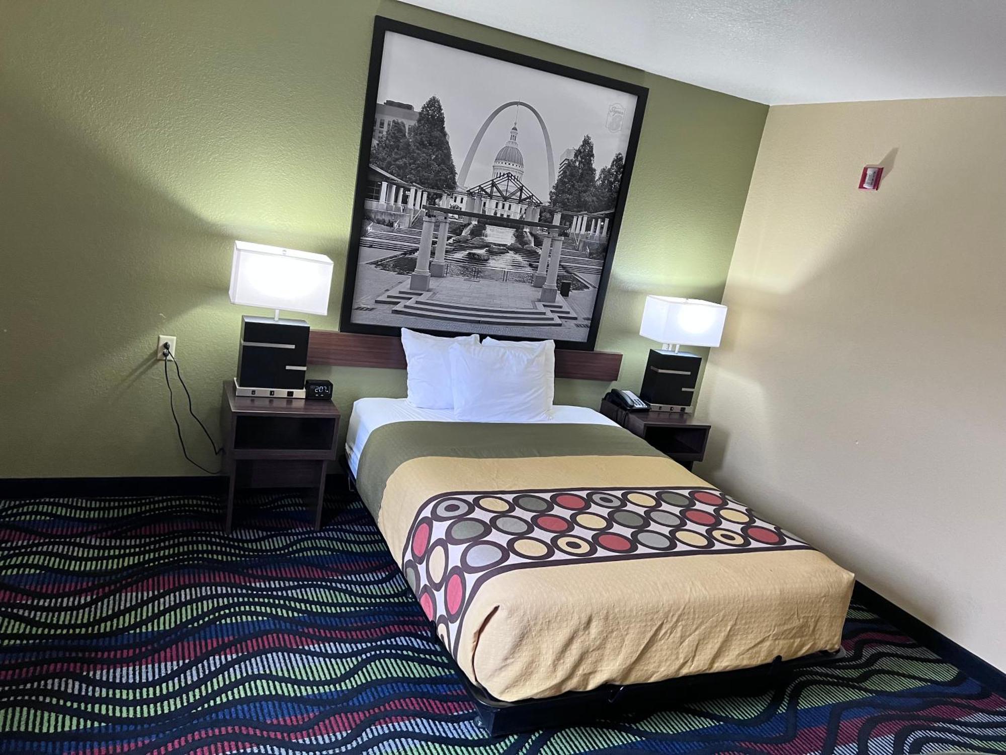 Super 8 By Wyndham Farmington Hotel Exterior foto